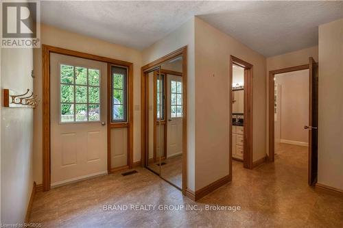 122 Cottage Ln, Georgian Bluffs, ON - Indoor Photo Showing Other Room