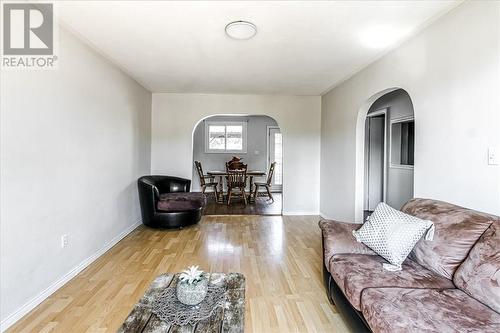 191 David Street, Chelmsford, ON - Indoor Photo Showing Living Room