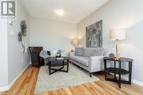 3187 Stornoway Circle, Oakville (Palermo West), ON - Indoor Photo Showing Living Room