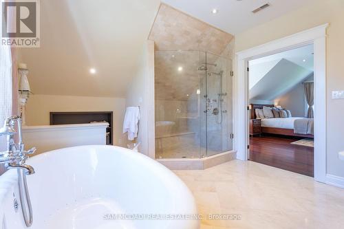 80 Cox Drive, Oakville, ON - Indoor Photo Showing Bathroom