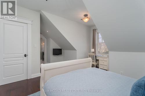 80 Cox Drive, Oakville, ON - Indoor Photo Showing Bedroom