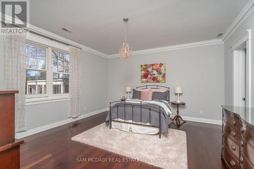 80 Cox Drive, Oakville, ON - Indoor Photo Showing Bedroom