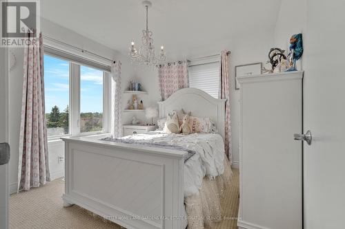 210 - 5 Richgrove Drive, Toronto (Willowridge-Martingrove-Richview), ON - Indoor Photo Showing Bedroom