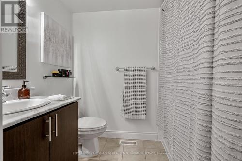 210 - 5 Richgrove Drive, Toronto (Willowridge-Martingrove-Richview), ON - Indoor Photo Showing Bathroom