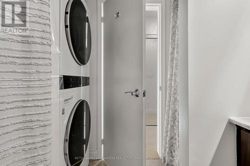 210 - 5 Richgrove Drive, Toronto (Willowridge-Martingrove-Richview), ON - Indoor Photo Showing Laundry Room