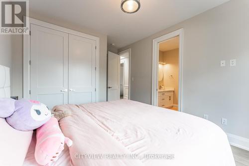 1345 Sheldon Avenue, Oakville (Bronte East), ON - Indoor Photo Showing Bedroom