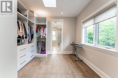 1345 Sheldon Avenue, Oakville, ON - Indoor With Storage