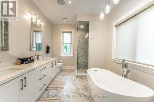 1345 Sheldon Avenue, Oakville, ON - Indoor Photo Showing Bathroom