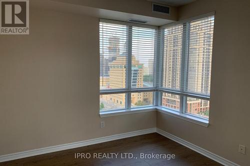 1610 - 388 Prince Of Wales Drive, Mississauga (City Centre), ON - Indoor Photo Showing Other Room