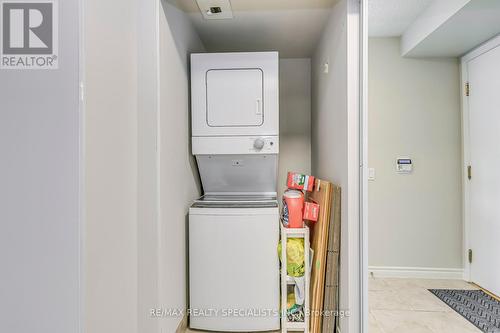 2202 - 35 Kingsbridge Garden Circle, Mississauga, ON - Indoor Photo Showing Laundry Room