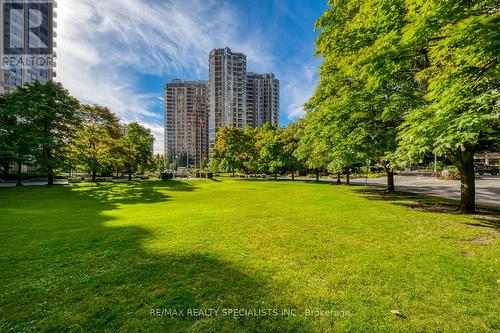 2202 - 35 Kingsbridge Garden Circle, Mississauga (Hurontario), ON - Outdoor