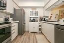 1031 - 1504 Pilgrims Way, Oakville, ON  - Indoor Photo Showing Kitchen 