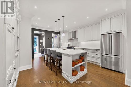 227 Oakmount Road, Toronto (High Park North), ON - Indoor Photo Showing Kitchen With Upgraded Kitchen