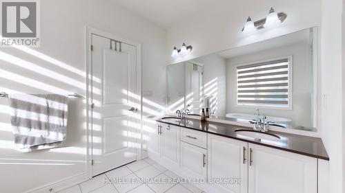 34 James Walker Avenue, Caledon, ON - Indoor Photo Showing Bathroom