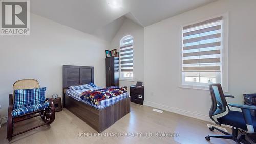 34 James Walker Avenue, Caledon, ON - Indoor Photo Showing Bedroom