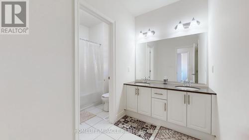 34 James Walker Avenue, Caledon, ON - Indoor Photo Showing Bathroom