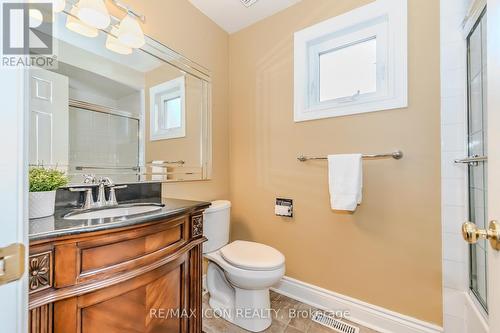 92 Drumlin Drive, Cambridge, ON - Indoor Photo Showing Bathroom