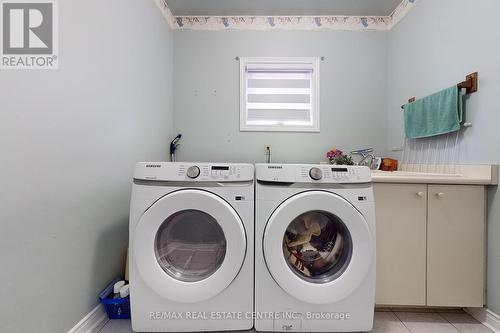 474 Dicenzo Drive, Hamilton (Ryckmans), ON - Indoor Photo Showing Laundry Room