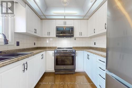 474 Dicenzo Drive, Hamilton, ON - Indoor Photo Showing Kitchen With Double Sink