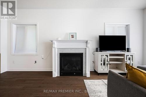 142 Werry Avenue, Southgate, ON - Indoor Photo Showing Living Room With Fireplace