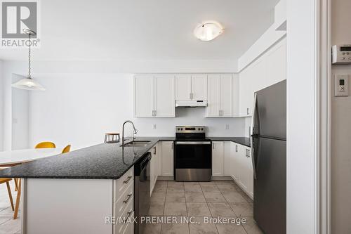 142 Werry Avenue, Southgate, ON - Indoor Photo Showing Kitchen With Double Sink