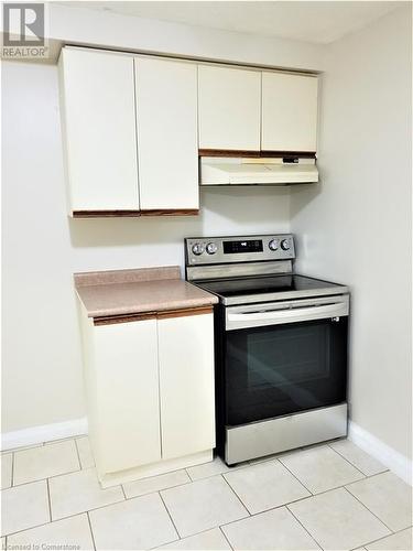 55 Green Valley Drive Unit# 211, Kitchener, ON - Indoor Photo Showing Kitchen