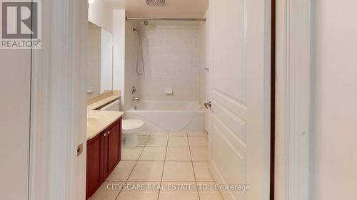 610 - 503 Beecroft Road, Toronto, ON - Indoor Photo Showing Bathroom