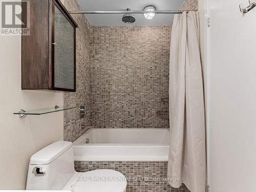 902 - 42 Camden Street, Toronto, ON - Indoor Photo Showing Bathroom