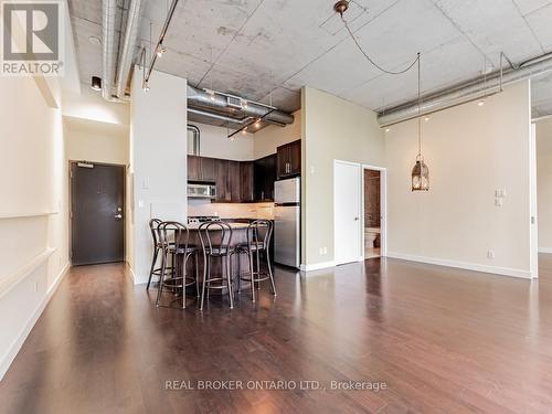 902 - 42 Camden Street, Toronto, ON - Indoor