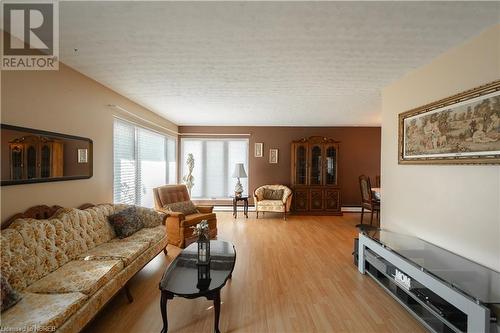 512 Ski Club Road, North Bay, ON - Indoor Photo Showing Living Room