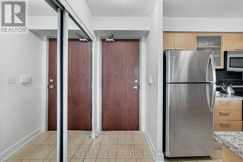 1210 - 16 Harrison Garden Boulevard, Toronto, ON - Indoor Photo Showing Kitchen