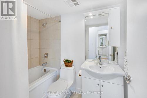 1210 - 16 Harrison Garden Boulevard, Toronto, ON - Indoor Photo Showing Bathroom