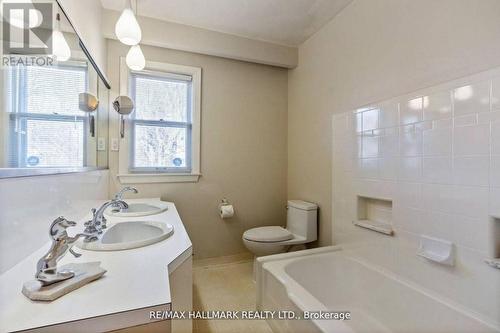 20 Owen Boulevard, Toronto, ON - Indoor Photo Showing Bathroom