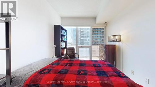 712 - 115 Mcmahon Drive, Toronto, ON - Indoor Photo Showing Bedroom