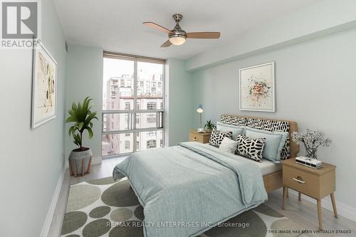 810 - 330 Adelaide Street E, Toronto, ON - Indoor Photo Showing Bedroom