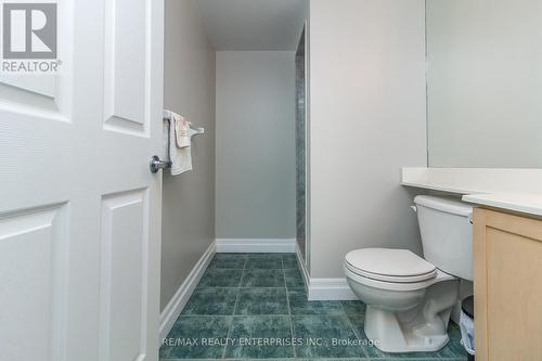 810 - 330 Adelaide Street E, Toronto (Moss Park), ON - Indoor Photo Showing Bathroom