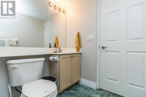 810 - 330 Adelaide Street E, Toronto (Moss Park), ON - Indoor Photo Showing Bathroom