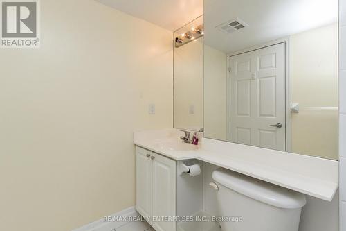 810 - 330 Adelaide Street E, Toronto, ON - Indoor Photo Showing Bathroom