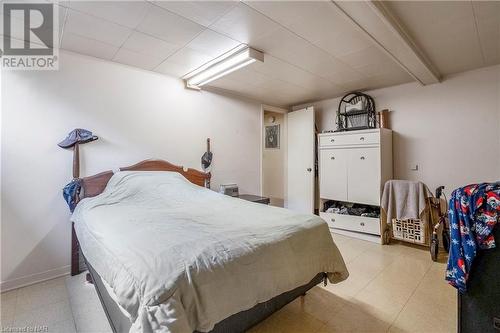 496 Carlton Street, St. Catharines, ON - Indoor Photo Showing Bedroom