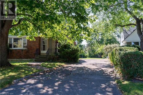 496 Carlton Street, St. Catharines, ON - Outdoor