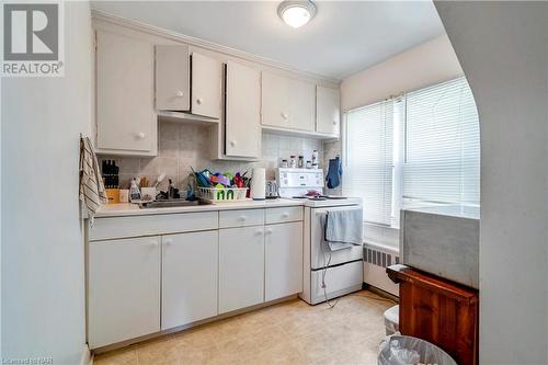 496 Carlton Street, St. Catharines, ON - Indoor Photo Showing Kitchen