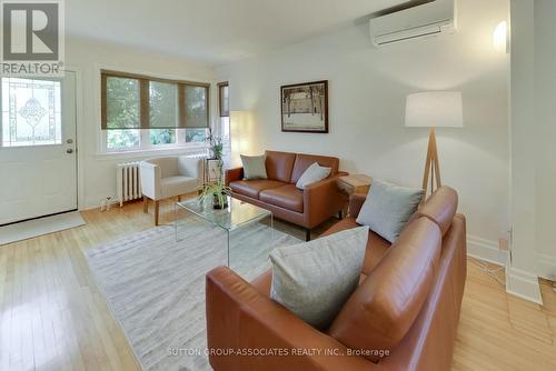 595 Northcliffe Boulevard, Toronto, ON - Indoor Photo Showing Living Room