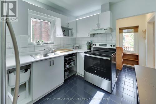 595 Northcliffe Boulevard, Toronto, ON - Indoor Photo Showing Kitchen With Double Sink