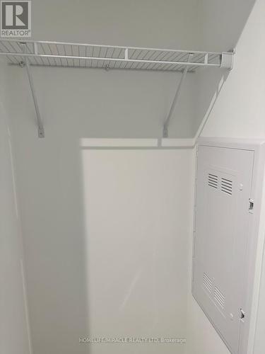 410 - 195 Mccaul Street, Toronto, ON - Indoor With Storage