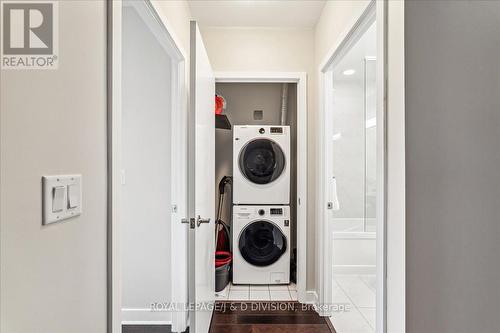 307 - 58 Orchard View Boulevard, Toronto, ON - Indoor Photo Showing Laundry Room