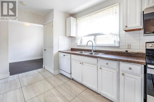 760 Phillip Murray Avenue, Oshawa, ON - Indoor Photo Showing Kitchen With Double Sink