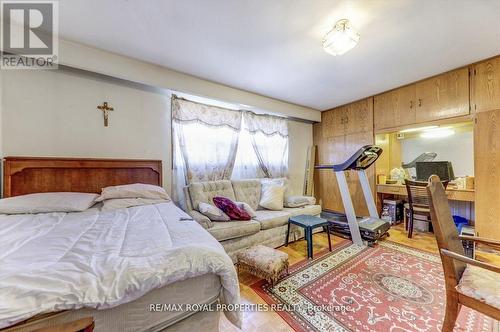 61 Shoredale Drive, Toronto (Woburn), ON - Indoor Photo Showing Bedroom