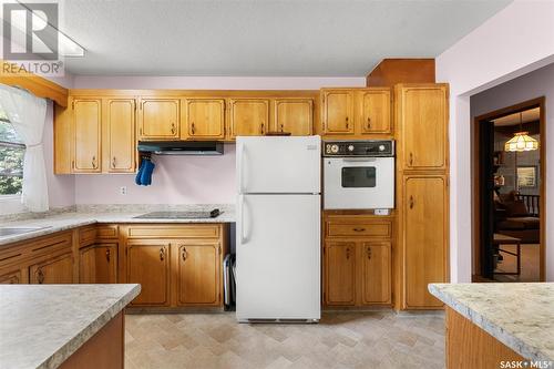 34 O'Neil Crescent, Saskatoon, SK - Indoor Photo Showing Kitchen