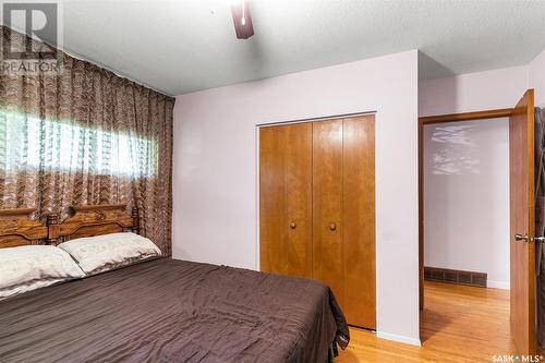 34 O'Neil Crescent, Saskatoon, SK - Indoor Photo Showing Bedroom