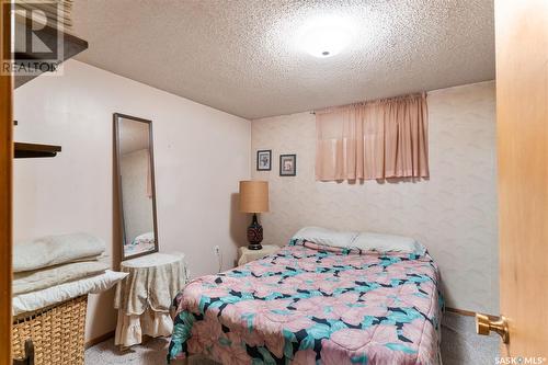 34 O'Neil Crescent, Saskatoon, SK - Indoor Photo Showing Bedroom